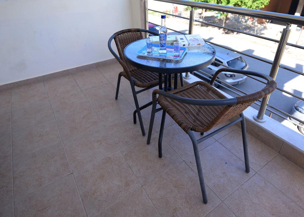 Villa Konstantinos Olympiakí Aktí Esterno foto